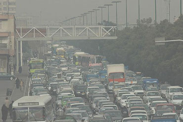 چرا تعداد خودرو در اروپا 4 برابر و میزان آلایندگی یک سوم ایران است
