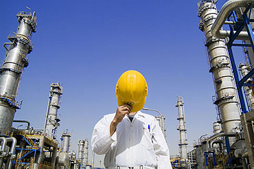 احتمال تصویب قیمت 14 سنت برای خوراک پتروشیمیها قوت گرفت احتمال تصویب قیمت 14 سنت برای خوراک پتروشیمیها قوت گرفت