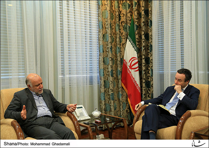 توافق ژنو نخستین گام برای بازگشت صنعت نفت ایران به دوران اوج است