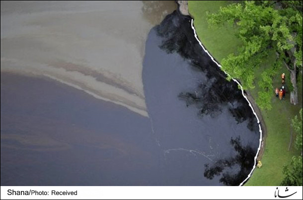 پاک‌سازی آلودگیهای نفتی با استفاده از باکتریهای بومی خاک