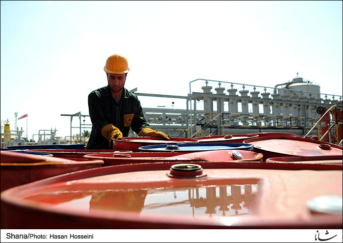 راهکارهای افزایش کیفیت نفت صادراتی میدان فروزان بررسی شد