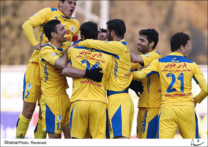 نخستین پیروزی نفتی ها در لیگ برتر