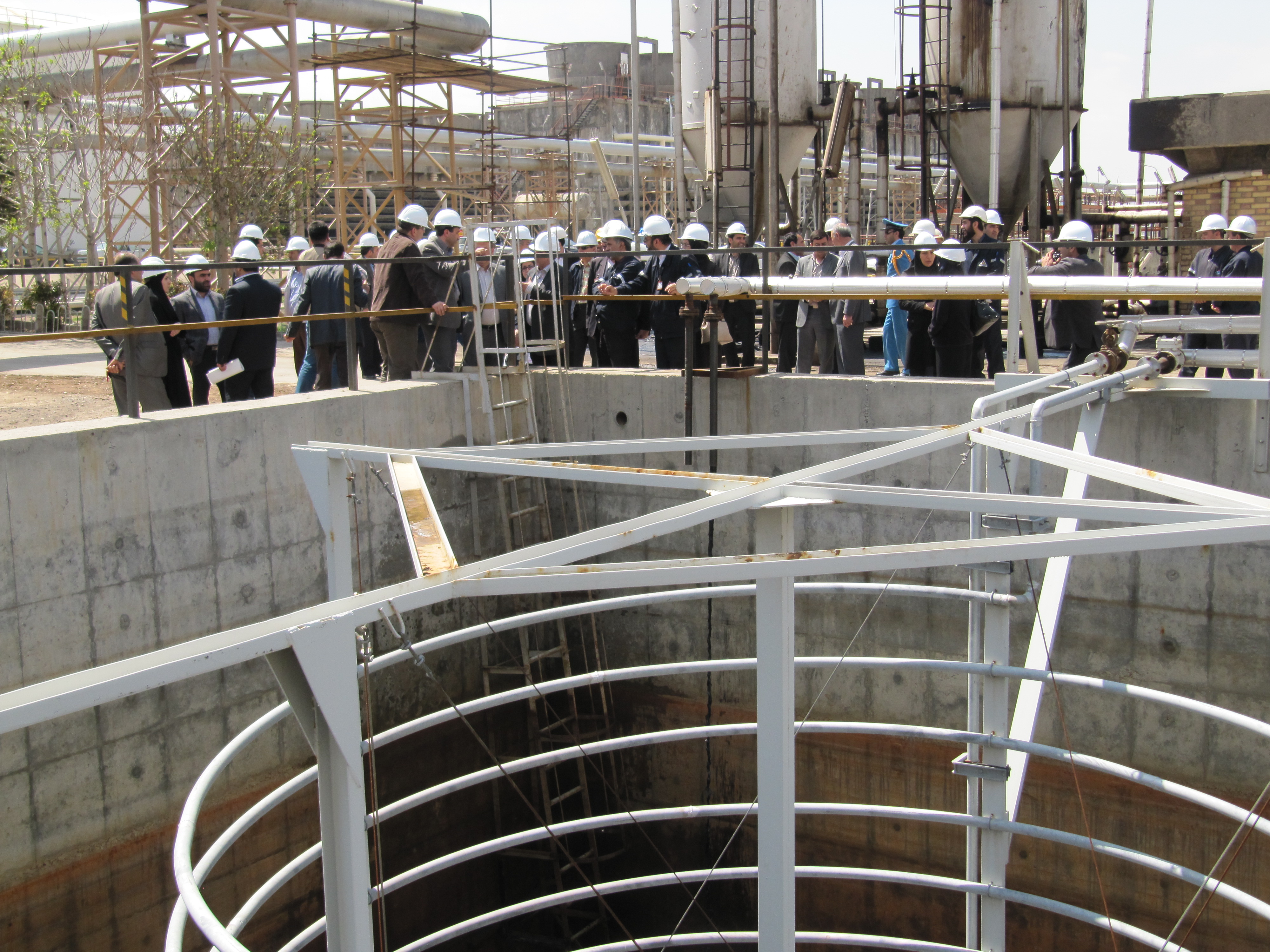 پروژه تفکیک لجن نفتی بیولوژیکی و آهکی پالایشگاه تبریز بهره برداری شد