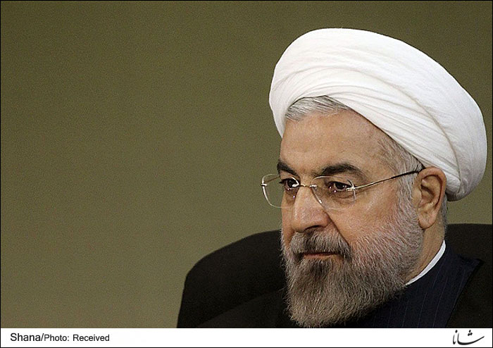 درآمدهای هنگفت نفتی سالهای 85 تا 90 نتوانست اقتصاد ایران را متحول کند