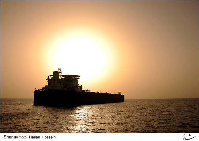 معادل 50 سال فروش نفت ایران در هشت سال خرج شد