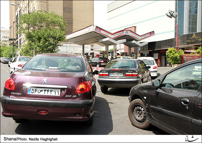 مصرف بنزین تهران به 91 میلیون لیتر کاهش یافت