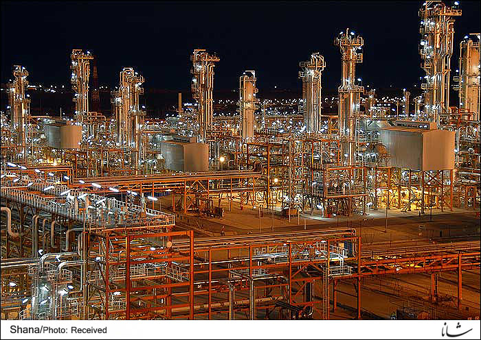 Iran Seeks Strategic Oil Clients