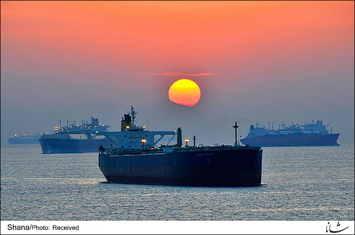 بارگیری نخستین نفتکش سوئزمکس در ایران پس از پایان تحریمها