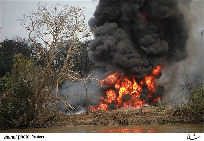 حمله شورشیان به خط لوله نفت نیجریه