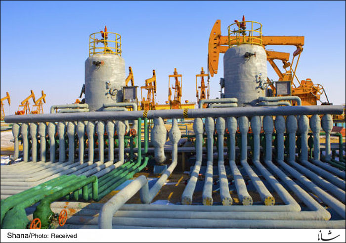 تولید نفت و گاز الجزایر در 3 ماه نخست 2015 کاهش یافت