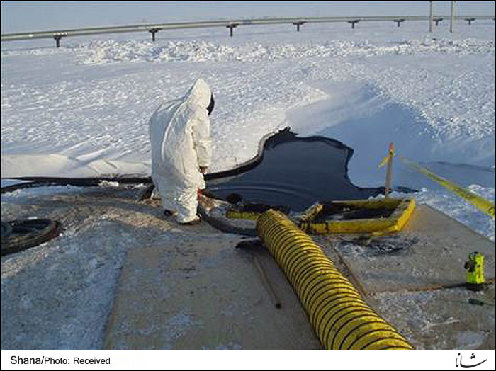 نشت مایعات نفتی از خط لوله آلاسکا بررسی می‌شود