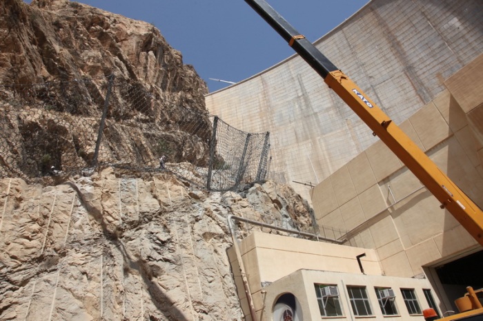 ایمن سازی دیواره های سنگی سد شهید عباسپور