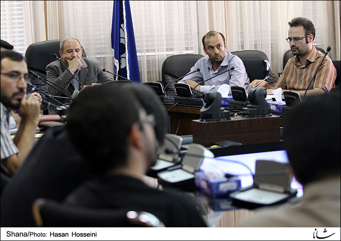 نخبگان به کمک کارگروه ارتقای ساختار و منزلت انجمن نفت ایران می آیند