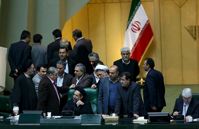 مجلس از نهادهای مرتبط با آلودگی هوا برای تشکیل جلسه دعوت کرد