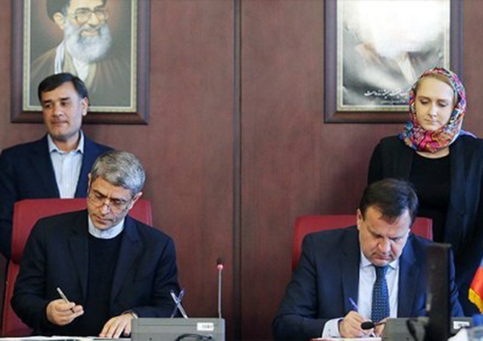 تهران و پراگ موافقتنامه همکاریهای اقتصادی امضا کردند