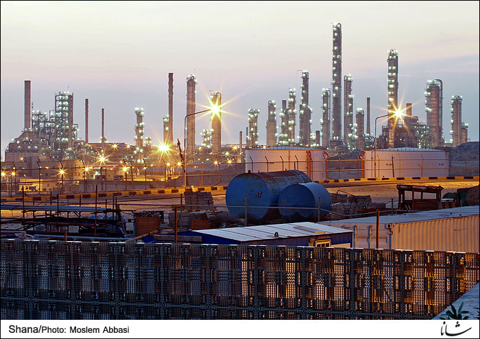 آرامش معاملات شیمیایی ها در تالار فرآورده های نفتی
