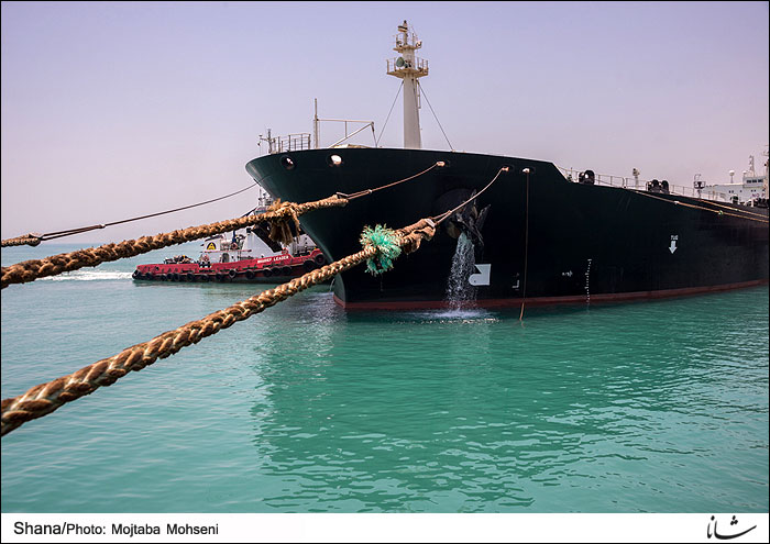 12 Iranian Tankers Hired by Int'l Oil Companies