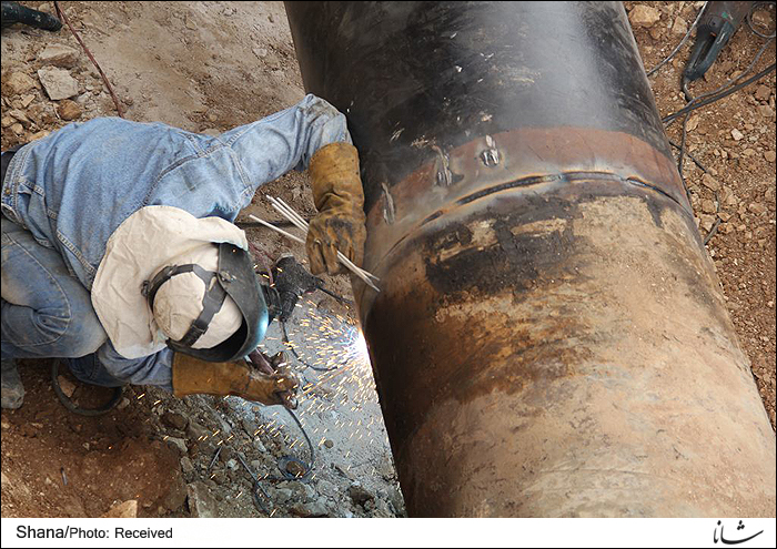 نفت خام خط لوله مارون - اصفهان در حال تخلیه است