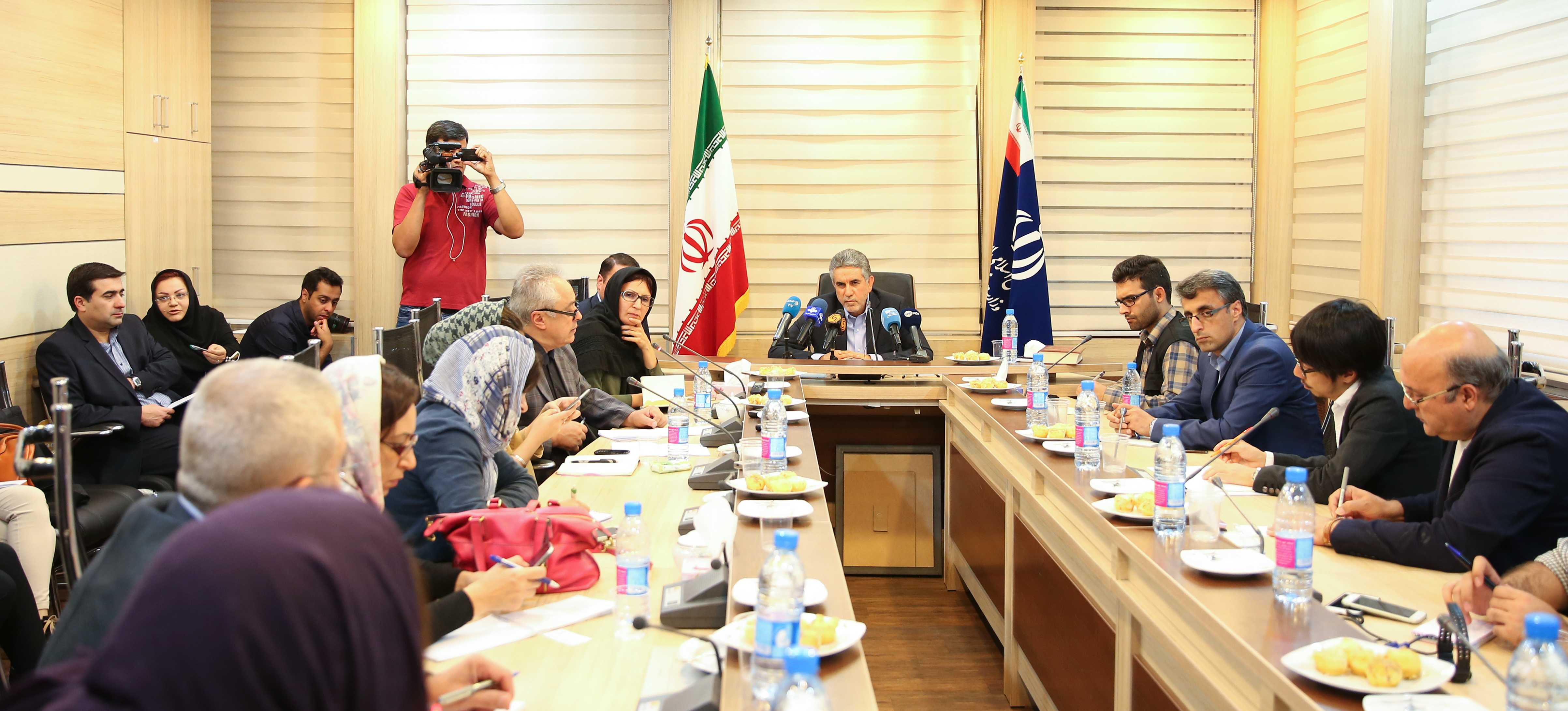 Zangeneh Aide Briefs Reports on Revised Oil Contract Model