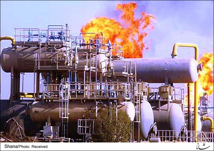 Iran, Iraq Mull 2 Oil Deals
