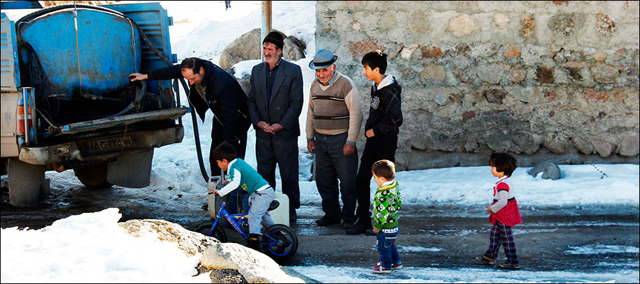 زمستان روستاییان استان اردبیل با سوخت رسانی کافی و به موقع گرم است