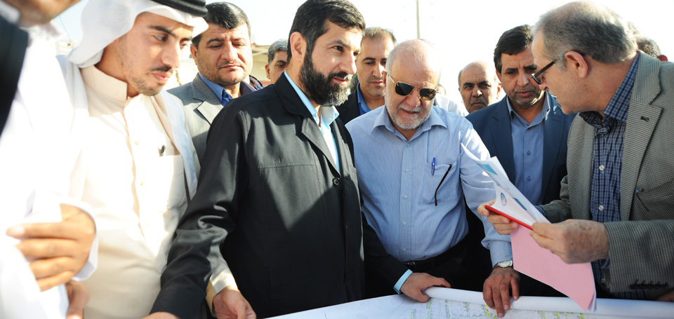 حضور وزیر نفت در جمع اهالی محله ملاشیه اهواز