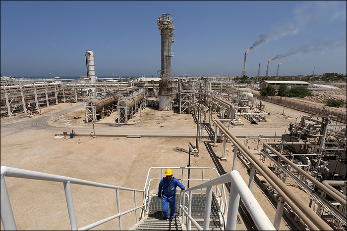 اضافه شایستگی کارکنان صنعت نفت 10 درصد شد