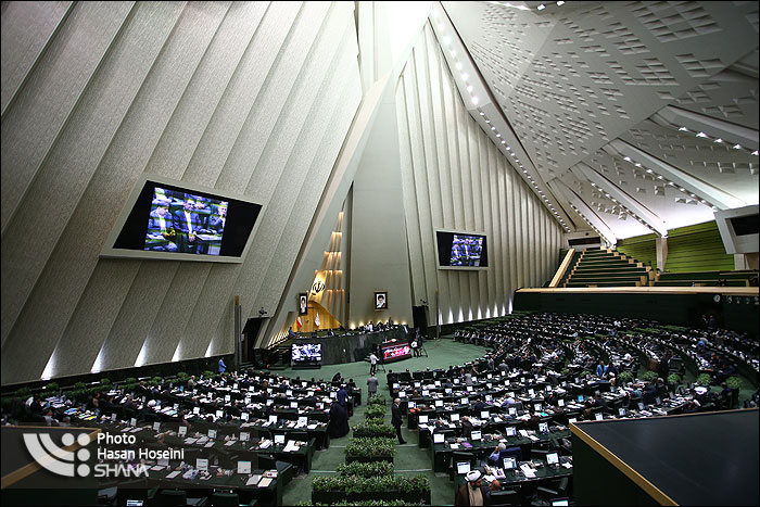 Iranian Lawmakers authorize Petroleum Ministry to Issue Islamic Bonds