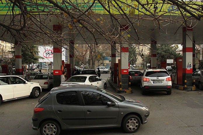 تحویل شبانه 357 هزار لیتر بنزین به جایگاه‌های عرضه سوخت استان کرمانشاه