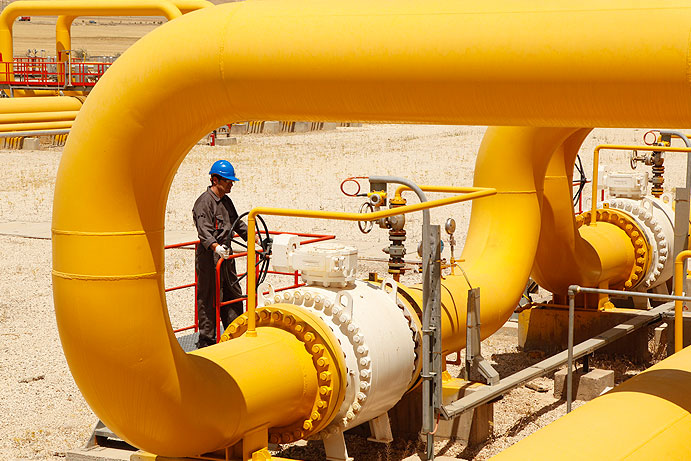 وزارت نفت خدمت‌رسان در حوزه گازرسانی است