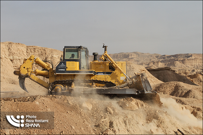 احداث سالانه 250 جاده دسترسی به چاه و موقعیت حفاری در مناطق نفتخیز جنوب