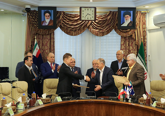 شرکت ملی نفت ایران و گازپروم روسیه 2 تفاهم نامه امضا کردند