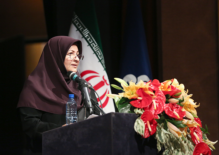 زنان خواهان شایسته‌سالاری‌اند؛ زیاده‌خواه نیستند