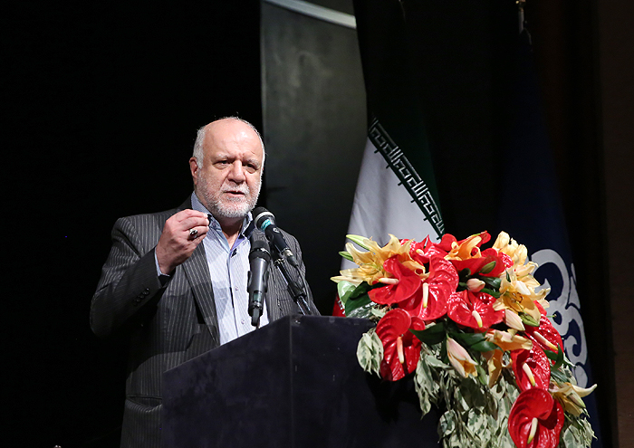 بانوان در یک سال اخیر در مشاغل حساس نفت پیشرفت زیادی کردند