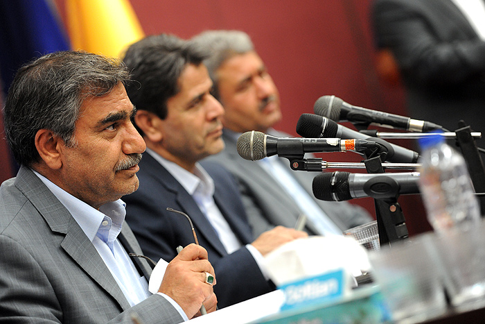 نمایندگان مجلس شورای اسلامی مشکل بودجه شرکت گاز را حل می‌کنند