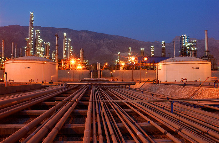 میزان عوارض توسعه، نگهداشت و نوسازی تاسیسات فرآورده‌های نفتی تعیین شد