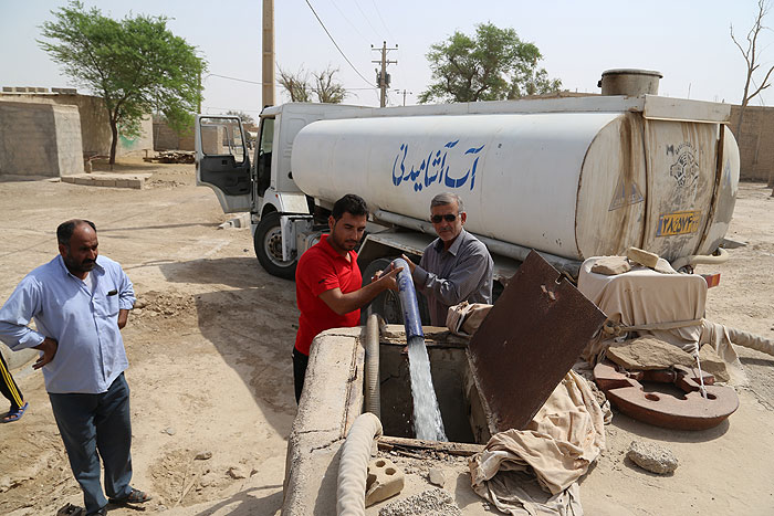 آبرسانی به روستاهای منصوری در طرح نگهداشت تولید نفت