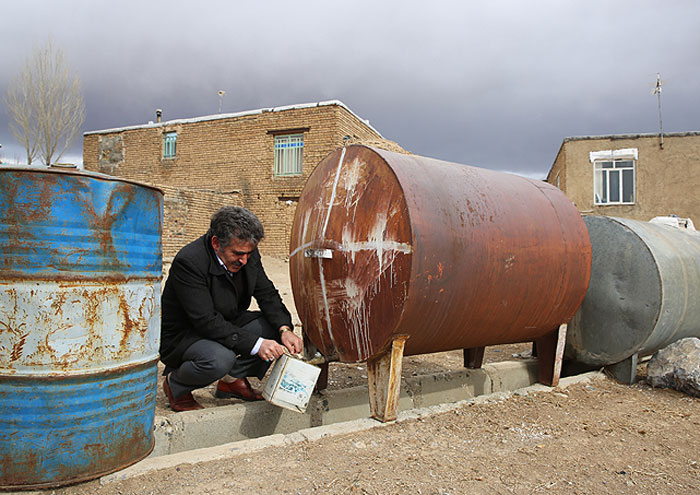 ذخیره‌سازی سوخت زمستانی در منطقه ساری