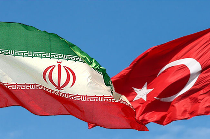 آنکارا: برای کاهش قیمت نفت، تحریم ایران را بردارید