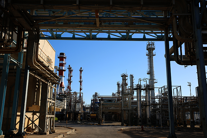 تعمیرات اساسی واحد ۱۳۰۰ شرکت پالایش نفت لاوان کلید خورد