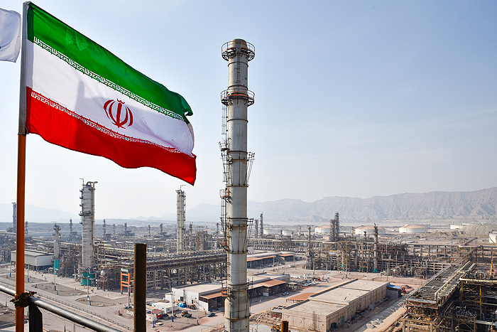 رشد ۷ برابری تولید بنزین ایران پس از انقلاب اسلامی